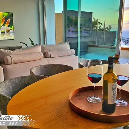 Aquasuites Prive B03 * אקנטילדו דה לוס גיגנטס